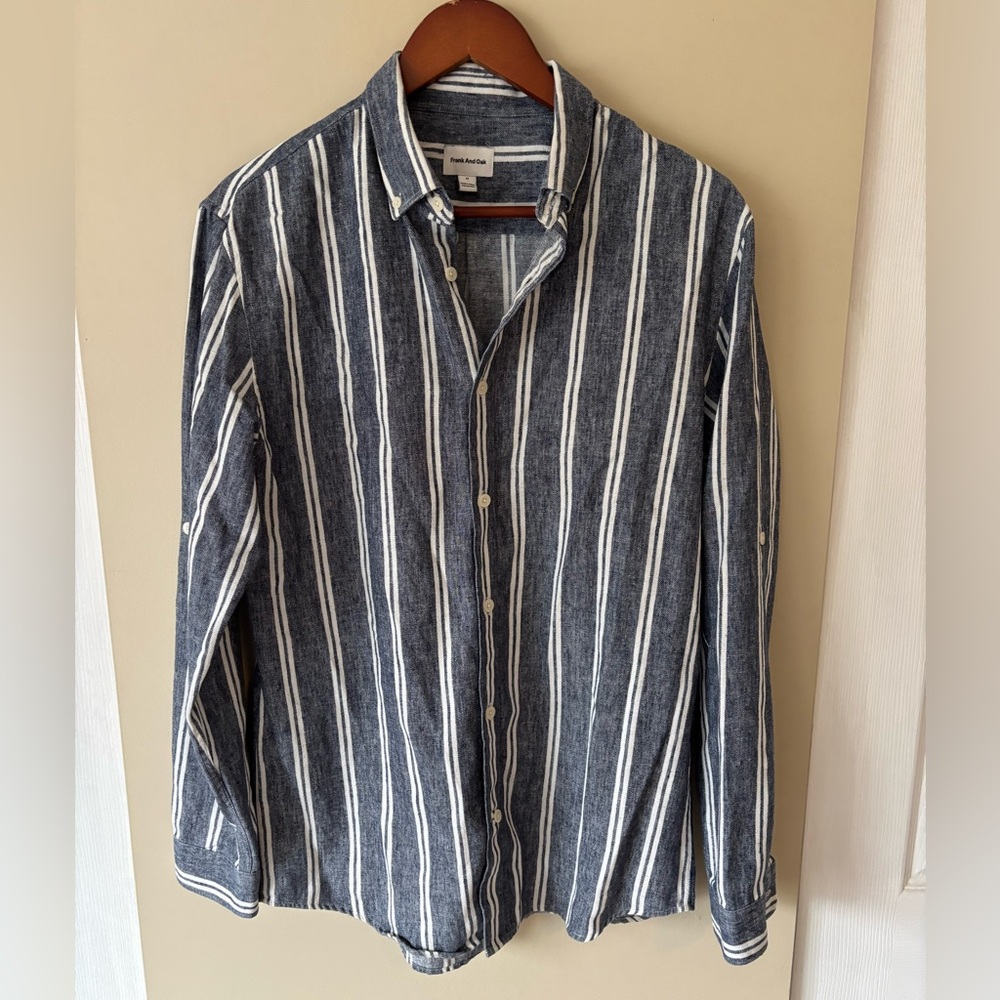 Frank And Oak Men’s Pin Striped Button-Up Shirt Size Medium
